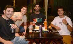 Foto de la galería: En el día de la Mujer: salidas, festejos y  encuentros coparon la noche de viernes en la ciudad