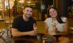 Foto de la galería: En el día de la Mujer: salidas, festejos y  encuentros coparon la noche de viernes en la ciudad