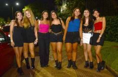 Foto de la galería: En el día de la Mujer: salidas, festejos y  encuentros coparon la noche de viernes en la ciudad