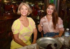 Foto de la galería: En el día de la Mujer: salidas, festejos y  encuentros coparon la noche de viernes en la ciudad