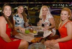 Foto de la galería: En el día de la Mujer: salidas, festejos y  encuentros coparon la noche de viernes en la ciudad