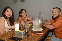 Foto de la galería: En el día de la Mujer: salidas, festejos y  encuentros coparon la noche de viernes en la ciudad