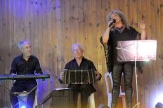 Foto de la galería: Noche de peña en la Casa Paraguaya: el programa Radial Guaraní Tavarandú celebró sus 15 años