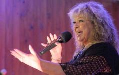 Foto de la galería: Noche de peña en la Casa Paraguaya: el programa Radial Guaraní Tavarandú celebró sus 15 años