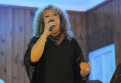 Foto de la galería: Noche de peña en la Casa Paraguaya: el programa Radial Guaraní Tavarandú celebró sus 15 años