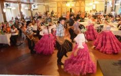 Foto de la galería: Noche de peña en la Casa Paraguaya: el programa Radial Guaraní Tavarandú celebró sus 15 años