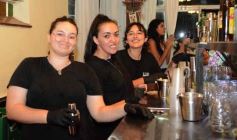 Foto de la galería: Noche de peña en la Casa Paraguaya: el programa Radial Guaraní Tavarandú celebró sus 15 años