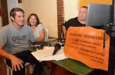 Foto de la galería: Noche de peña en la Casa Paraguaya: el programa Radial Guaraní Tavarandú celebró sus 15 años