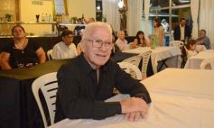 Foto de la galería: Noche de peña en la Casa Paraguaya: el programa Radial Guaraní Tavarandú celebró sus 15 años