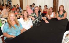 Foto de la galería: Noche de peña en la Casa Paraguaya: el programa Radial Guaraní Tavarandú celebró sus 15 años