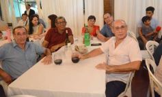 Foto de la galería: Noche de peña en la Casa Paraguaya: el programa Radial Guaraní Tavarandú celebró sus 15 años