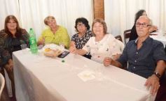 Foto de la galería: Noche de peña en la Casa Paraguaya: el programa Radial Guaraní Tavarandú celebró sus 15 años