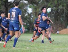 Foto de la galería: Torneo Apertura de Rugby: Capri se quedó con el clásico frente a Centro