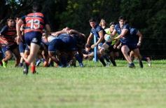 Foto de la galería: Torneo Apertura de Rugby: Capri se quedó con el clásico frente a Centro