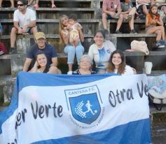 Foto de la galería: Torneo Apertura de la Liga: arranque con triunfo para La Cantera en Villa Sarita