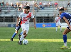Foto de la galería: Torneo Apertura de la Liga: arranque con triunfo para La Cantera en Villa Sarita