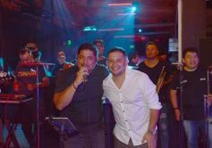 Foto de la galería: Los casi 40 de Julio "Pollito" Villagra: noche de fiesta y cumbia en Brooklyn 