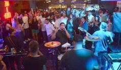 Foto de la galería: Los casi 40 de Julio "Pollito" Villagra: noche de fiesta y cumbia en Brooklyn 