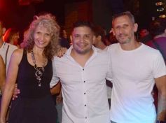 Foto de la galería: Los casi 40 de Julio "Pollito" Villagra: noche de fiesta y cumbia en Brooklyn 