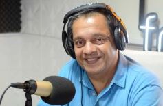 Sixto Fotografías. Sociedad. Periodismo en Radios y TV - Otra vuelta en la ciudad: de visita en el Programa Cabina Deportiva de Radio Up