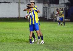 Foto de la galería: Liga Posadeña: junto a un gran marco de público, Mitre se quedó con el clásico en Rocamora
