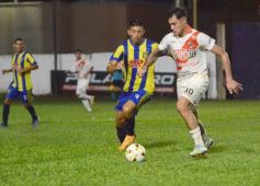 Foto de la galería: Liga Posadeña: junto a un gran marco de público, Mitre se quedó con el clásico en Rocamora