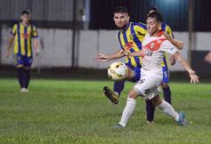 Foto de la galería: Liga Posadeña: junto a un gran marco de público, Mitre se quedó con el clásico en Rocamora