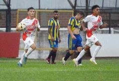 Foto de la galería: Liga Posadeña: junto a un gran marco de público, Mitre se quedó con el clásico en Rocamora