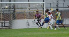 Foto de la galería: Liga Posadeña: junto a un gran marco de público, Mitre se quedó con el clásico en Rocamora