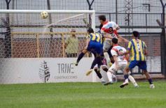 Foto de la galería: Liga Posadeña: junto a un gran marco de público, Mitre se quedó con el clásico en Rocamora