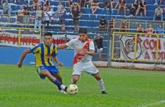 Foto de la galería: Liga Posadeña: junto a un gran marco de público, Mitre se quedó con el clásico en Rocamora