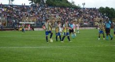 Foto de la galería: Liga Posadeña: junto a un gran marco de público, Mitre se quedó con el clásico en Rocamora