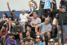 Foto de la galería: Liga Posadeña: junto a un gran marco de público, Mitre se quedó con el clásico en Rocamora