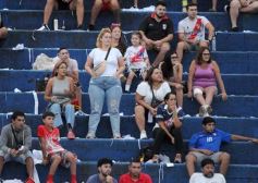 Foto de la galería: Liga Posadeña: junto a un gran marco de público, Mitre se quedó con el clásico en Rocamora