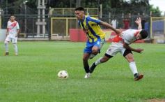 Foto de la galería: Liga Posadeña: junto a un gran marco de público, Mitre se quedó con el clásico en Rocamora