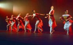 Foto de la galería: Al eterno Ramón Ayala: música, emoción y homenaje junto al Ballet Folclórico del Parque