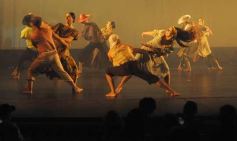 Foto de la galería: Al eterno Ramón Ayala: música, emoción y homenaje junto al Ballet Folclórico del Parque