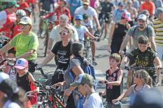Foto de la galería: Junto a una gran convocatoria se vivió la 24° Bicicleteada Solidaria del Roque González