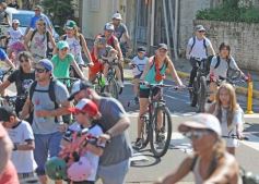 Foto de la galería: Junto a una gran convocatoria se vivió la 24° Bicicleteada Solidaria del Roque González