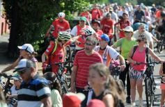 Foto de la galería: Junto a una gran convocatoria se vivió la 24° Bicicleteada Solidaria del Roque González