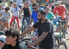 Foto de la galería: Junto a una gran convocatoria se vivió la 24° Bicicleteada Solidaria del Roque González