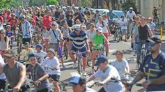 Foto de la galería: Junto a una gran convocatoria se vivió la 24° Bicicleteada Solidaria del Roque González