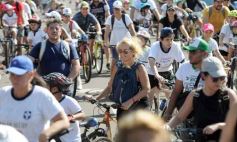 Foto de la galería: Junto a una gran convocatoria se vivió la 24° Bicicleteada Solidaria del Roque González