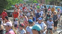 Foto de la galería: Junto a una gran convocatoria se vivió la 24° Bicicleteada Solidaria del Roque González