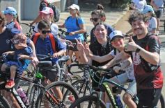 Foto de la galería: Junto a una gran convocatoria se vivió la 24° Bicicleteada Solidaria del Roque González