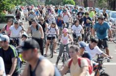 Foto de la galería: Junto a una gran convocatoria se vivió la 24° Bicicleteada Solidaria del Roque González