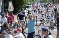 Foto de la galería: Junto a una gran convocatoria se vivió la 24° Bicicleteada Solidaria del Roque González