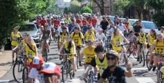 Foto de la galería: Junto a una gran convocatoria se vivió la 24° Bicicleteada Solidaria del Roque González