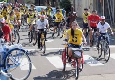 Foto de la galería: Junto a una gran convocatoria se vivió la 24° Bicicleteada Solidaria del Roque González