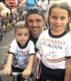 Foto de la galería: Junto a una gran convocatoria se vivió la 24° Bicicleteada Solidaria del Roque González